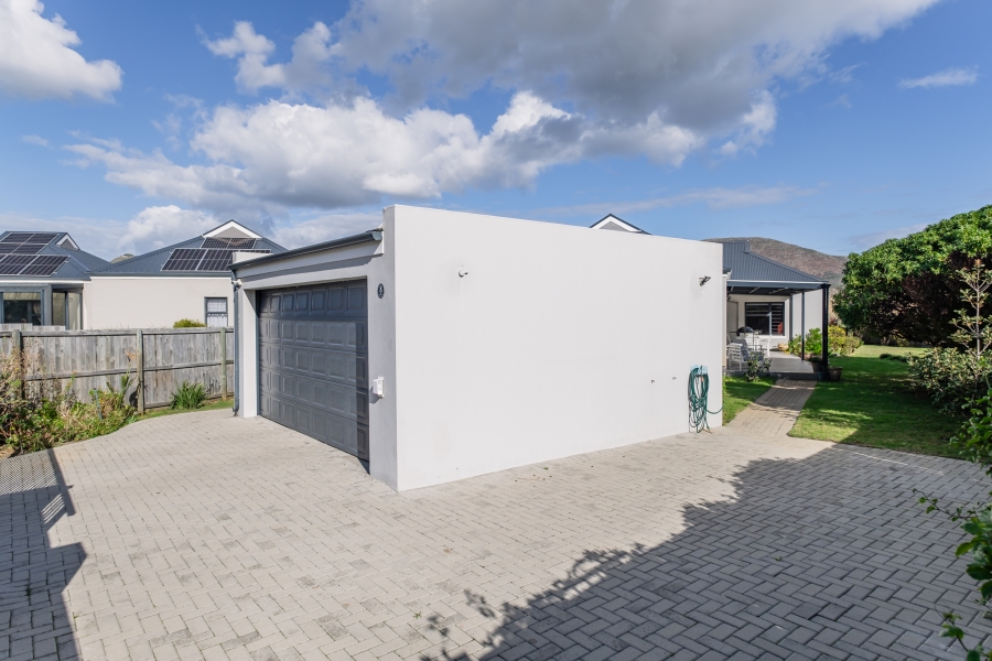 3 Bedroom Property for Sale in Harmony Farm Western Cape